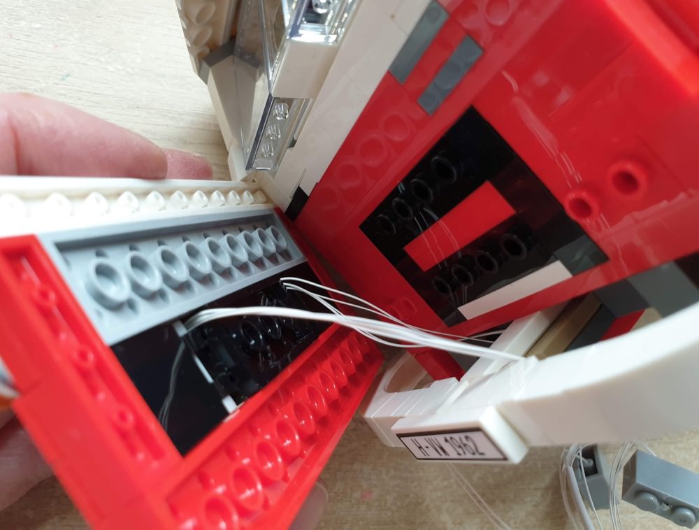 lego 10220 creator expert volkswagen t1 camper van