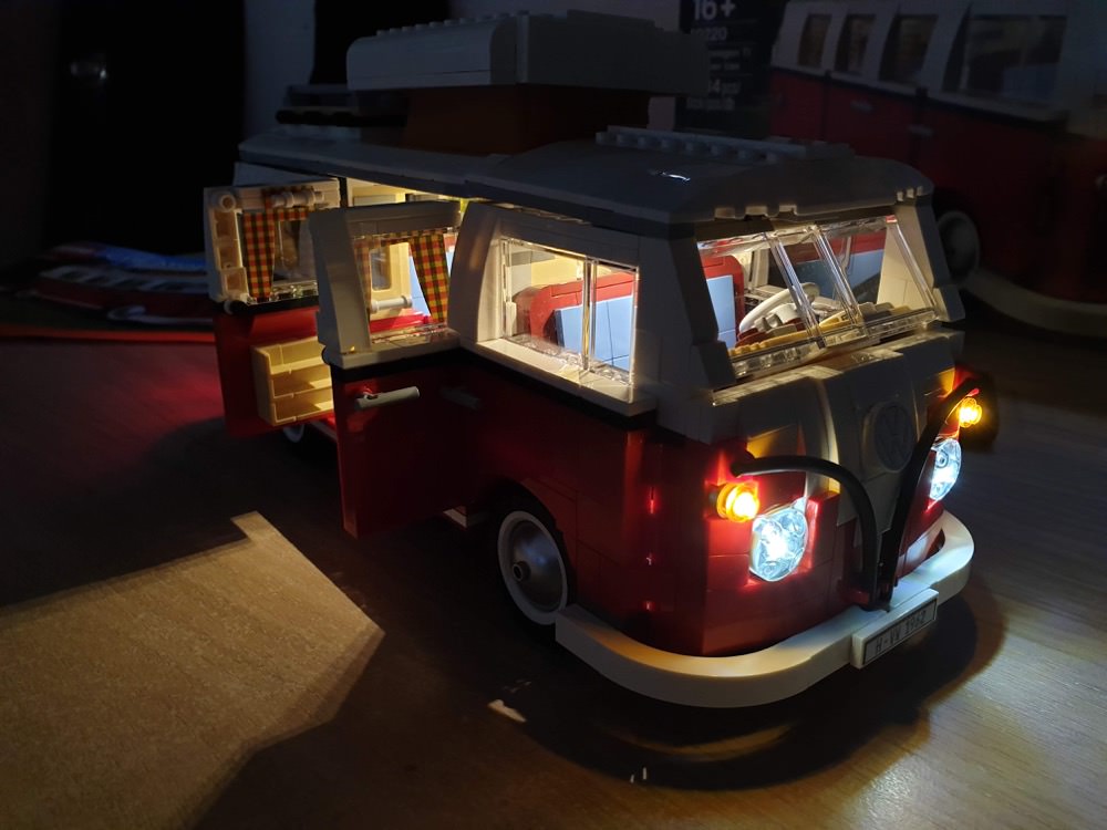 'LEGO Creator Expert' 10220 Volkswagen T1 Camper Van - build tips and photos