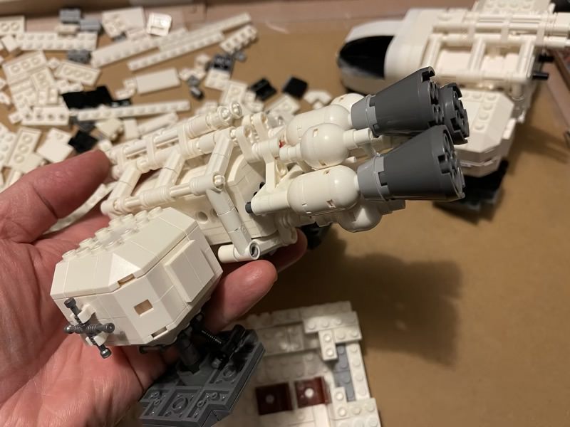 Build photos for Space 1999 Eagle
          LEGO