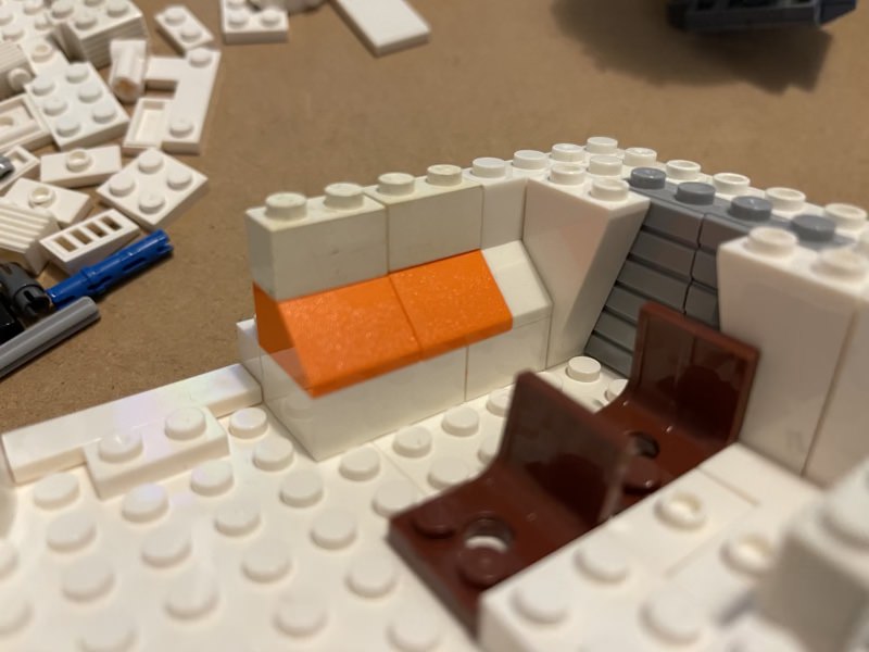 Build photos for Space 1999 Eagle
          LEGO